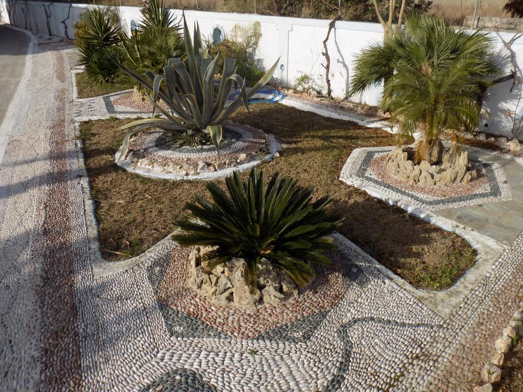 Mosaic Gardens Apartment Faliraki Bagian luar foto